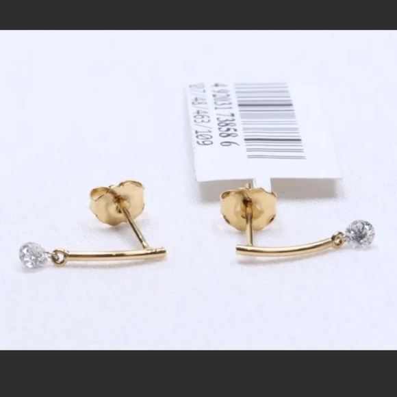 NWT 18k yellow gold diamond earrings